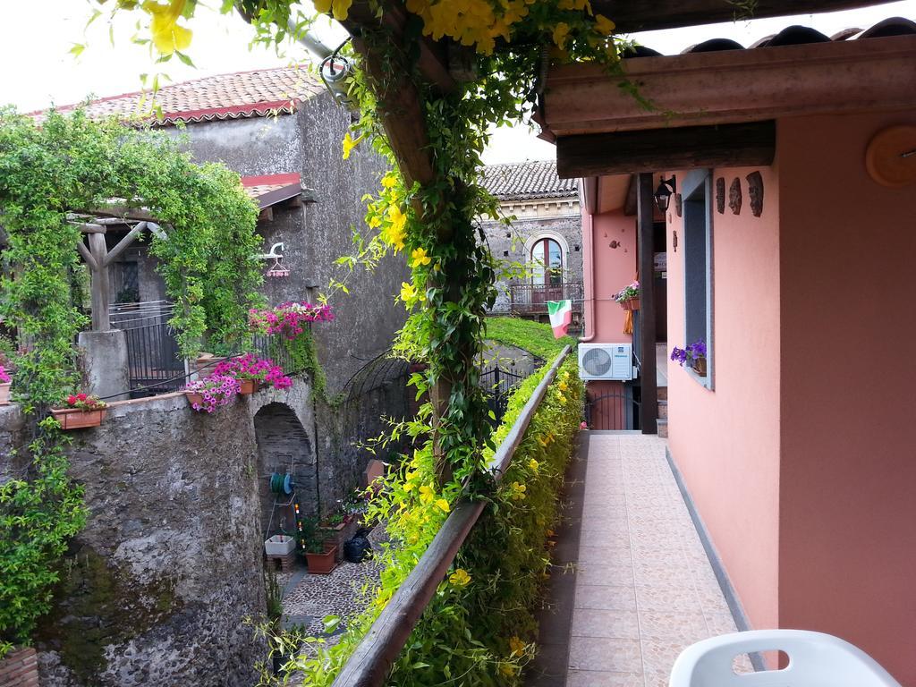 Etma Bed & Breakfast Sant'Alfio Exterior photo