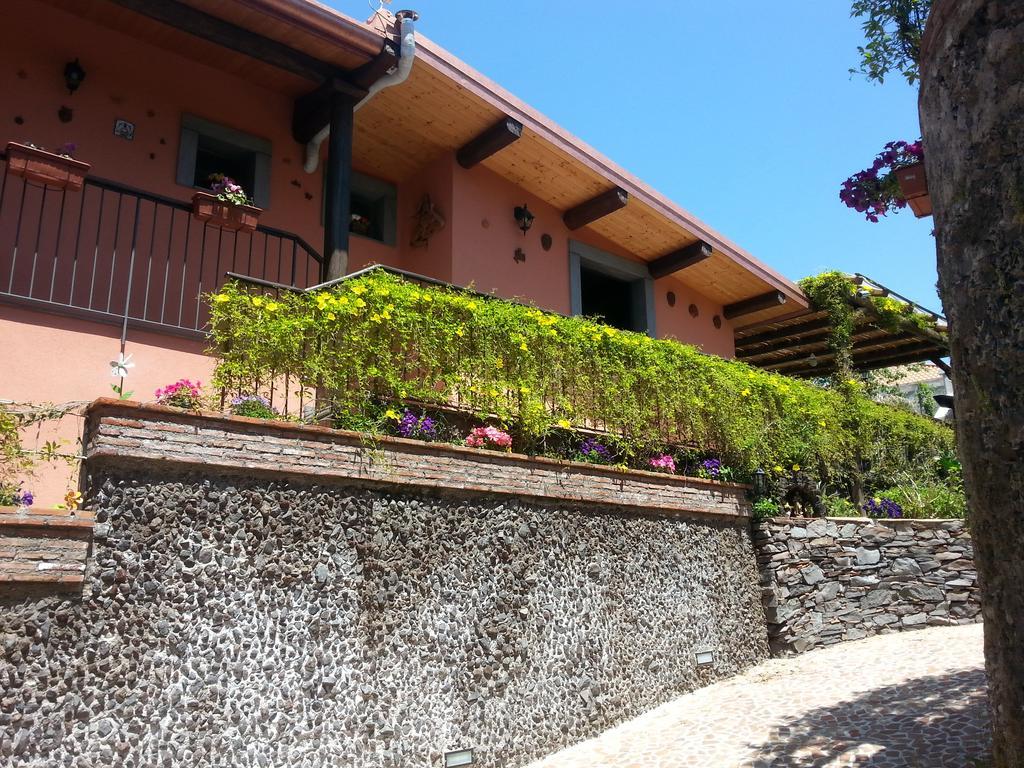 Etma Bed & Breakfast Sant'Alfio Exterior photo