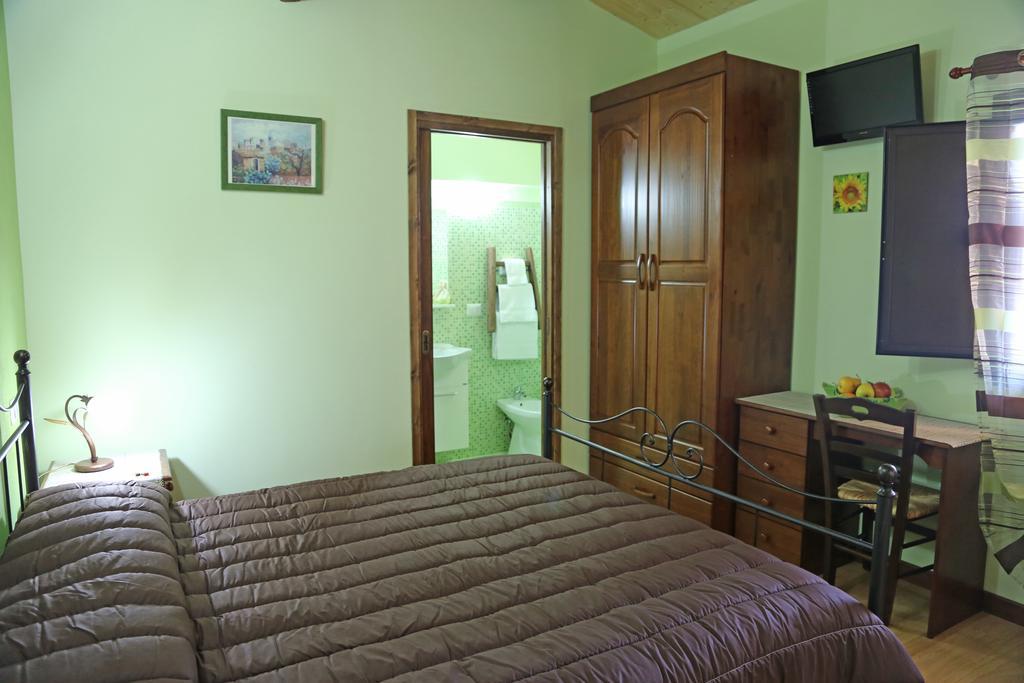 Etma Bed & Breakfast Sant'Alfio Room photo