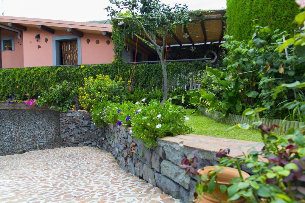 Etma Bed & Breakfast Sant'Alfio Exterior photo